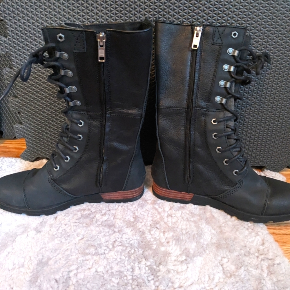 Sorel Women's Major Maverick Boots size 9